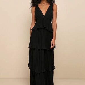 Lulu's Black Ruffled Tiered Maxi Gown